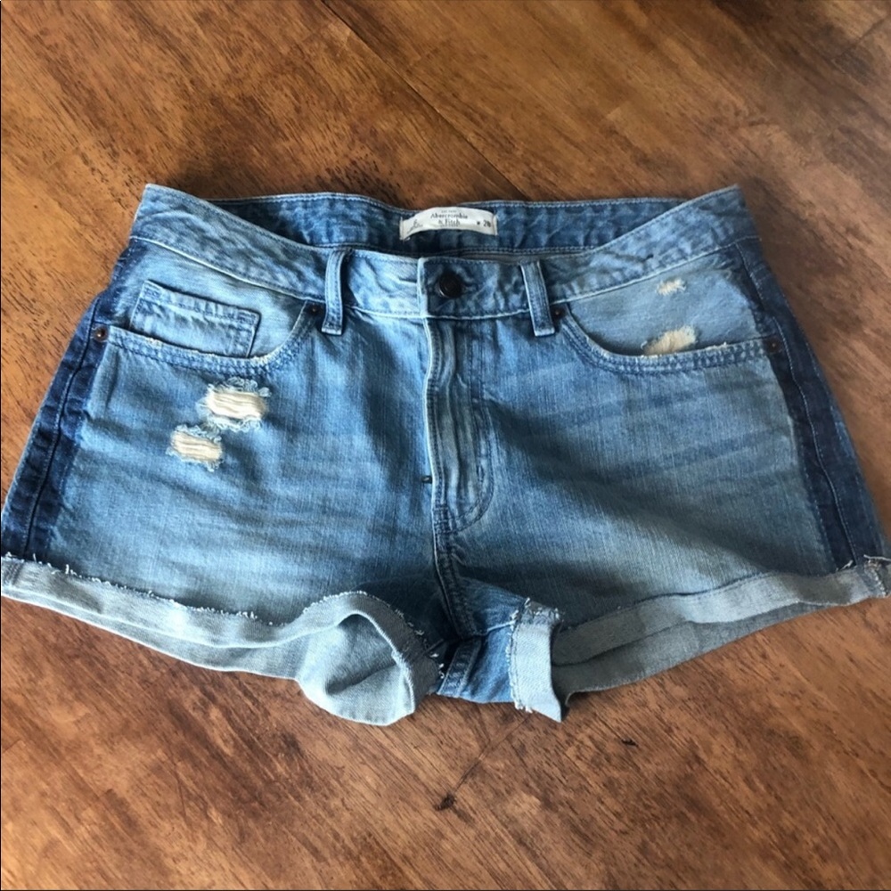 Abercrombie and Fitch distressed shorts, 4/27 NWT!